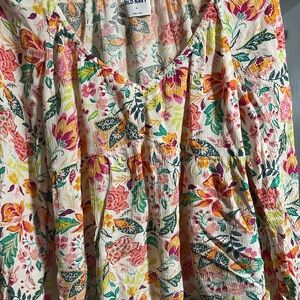 Old Navy Multicolor Floral blouse